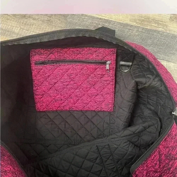 Victoria's Secret Pink Quilted Duffle Bag Tote Magenta and Black - Picture 7 of 8